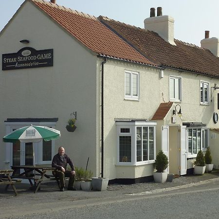 Kings Arms Hotel Thirsk Exterior photo