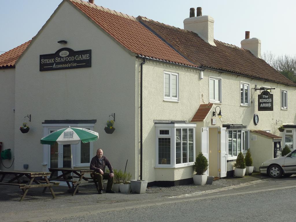 Kings Arms Hotel Thirsk Exterior photo