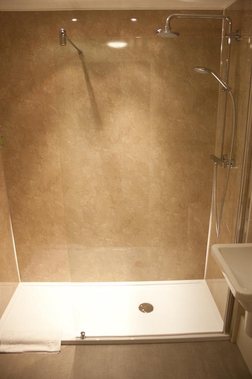 Kings Arms Hotel Thirsk Room photo